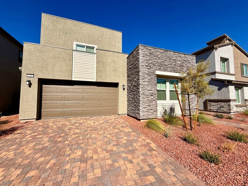 533 Daphne Ter St in Henderson, NV - Foto de edificio