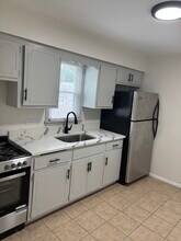 10401 S Ewing Ave in Chicago, IL - Building Photo - Building Photo
