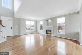 21765 Tottenham Hale Ct in Sterling, VA - Building Photo - Building Photo