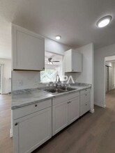 106 Meadow Hill in Converse, TX - Building Photo - Building Photo