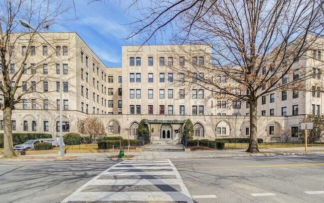 1613 Harvard St NW in Washington, DC - Building Photo - Building Photo