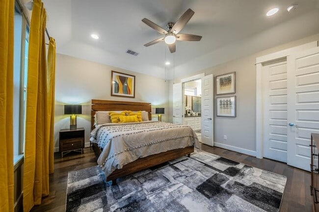 property at 2604 McIlhenny St