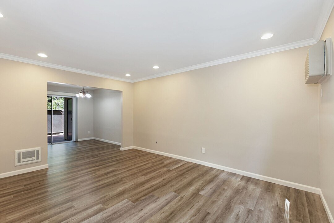 7964 Mission Center Ct-Unit -#D in San Diego, CA - Building Photo