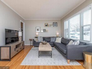 7444 Vincent Ave S in Minneapolis, MN - Building Photo - Building Photo