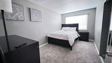 3376 Hartselle Way in Sacramento, CA - Building Photo - Building Photo