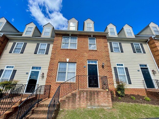 property at 824 Wiggington Rd