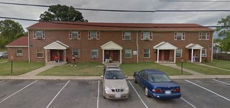 4113 N Kinsley Ave Apartments