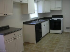 304 S Evergreen Rd in Louisville, KY - Building Photo - Building Photo