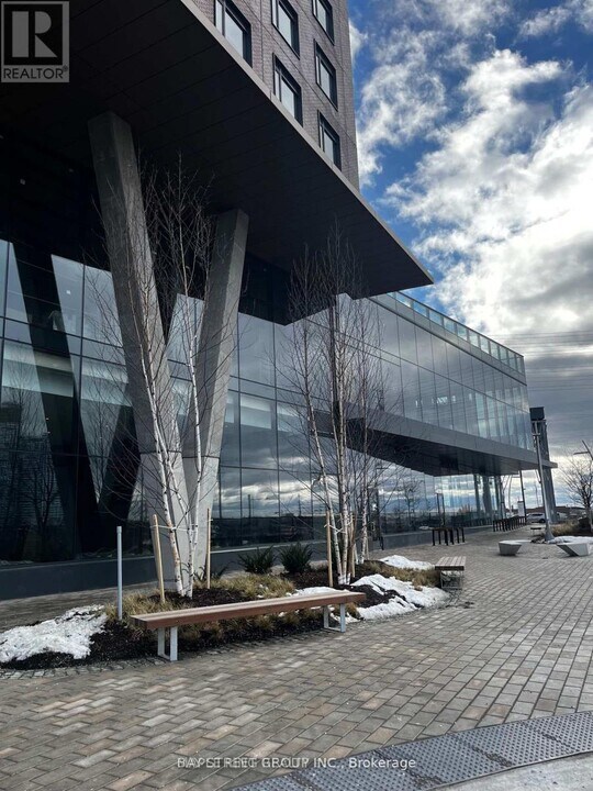 2920 Hwy 7 in Vaughan, ON - Building Photo