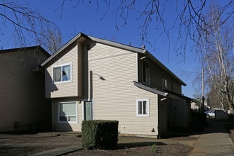 Meadowlark Village in Salem, OR - Building Photo - Building Photo