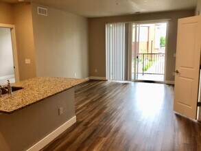 14301 E Tennessee Ave in Aurora, CO - Building Photo - Building Photo
