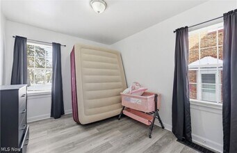 5246 Philip Ave in Maple Heights, OH - Building Photo - Building Photo