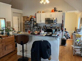 178 Boston Ave, Unit R in Somerville, MA - Building Photo