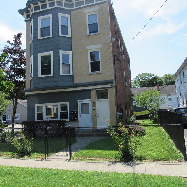 property at 29 Taylor Ave