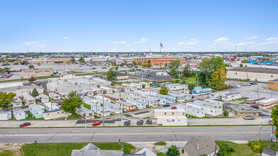 Glenbrook Mobile Home Park in Fort Wayne, IN - Building Photo - Building Photo