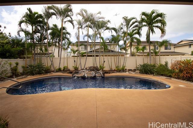 91-321-321 Kamaehu Pl in Ewa Beach, HI - Foto de edificio