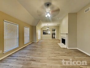 316 Pine Ridge Ln in La Vergne, TN - Building Photo - Building Photo