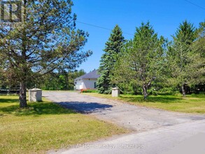 19 Charing Cross Rd in Waterloo, ON - Building Photo - Building Photo