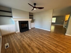 1768 Jensen Ave in Dupont, WA - Building Photo - Building Photo