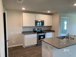 8317 Harmon St in Daphne, AL - Building Photo - Building Photo
