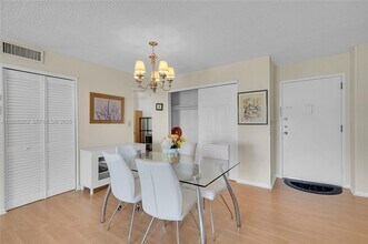 17800 Atlantic Blvd in Sunny Isles Beach, FL - Building Photo - Building Photo