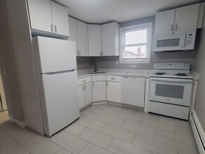 433 Sea Street in Quincy, MA - Building Photo - Building Photo