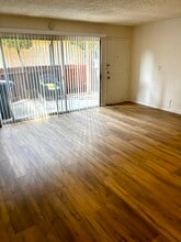 Villa Valencia Apartments in Arcadia, CA - Building Photo - Building Photo