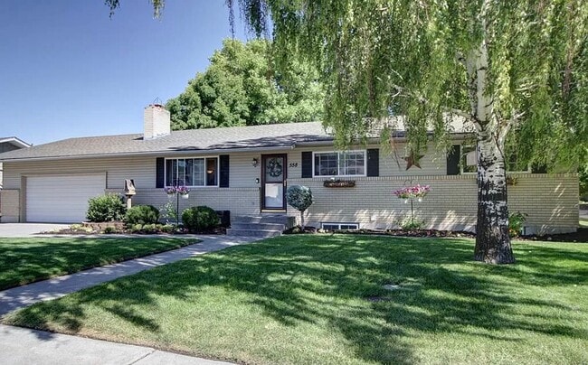 558 Gemini Dr in Rexburg, ID - Building Photo - Building Photo