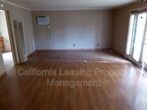 33244 Spring St in Santa Clarita, CA - Building Photo - Building Photo