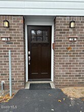 7 Elgin St in Albany, NY - Foto de edificio - Building Photo