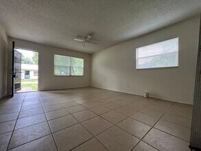 2833 N 2nd St, Unit 2833 in North Fort Myers, FL - Building Photo - Building Photo