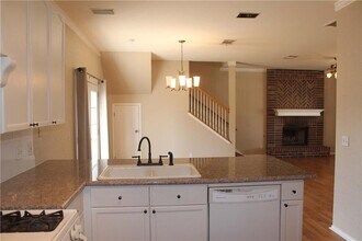 8107 Hawick Dr in Round Rock, TX - Building Photo - Building Photo