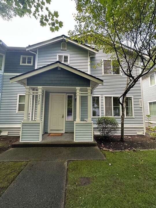 2523 Evans Ct in Dupont, WA - Building Photo