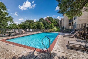 Westdale Hills Sawgrass Apartments