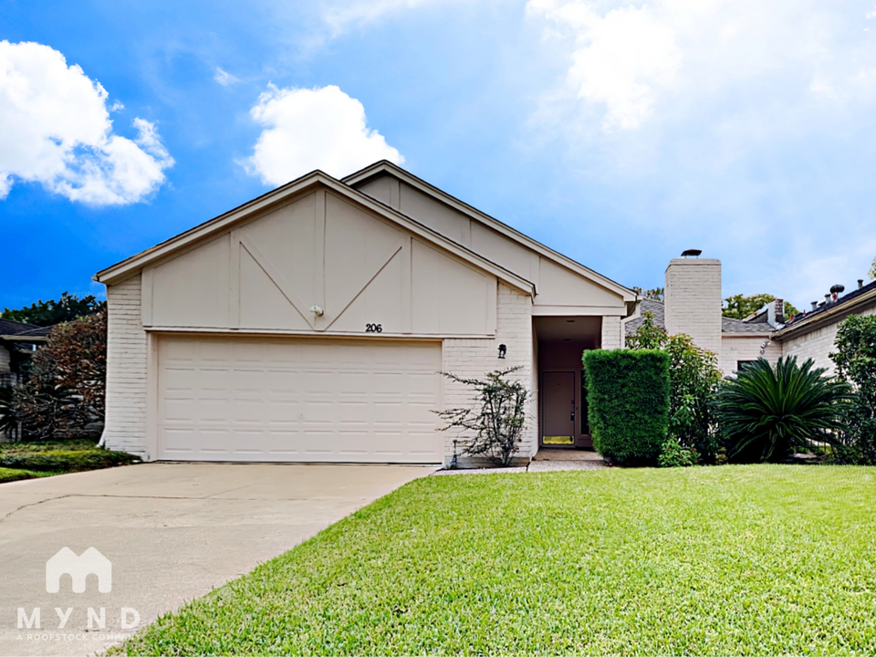 206 Buckingham Pl in Stafford, TX - Building Photo