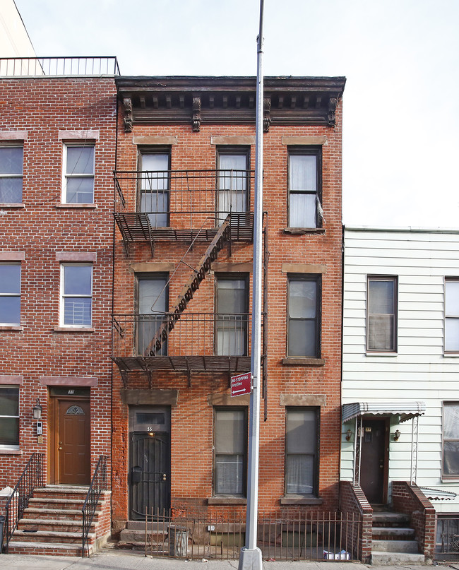 35 Garnet St in Brooklyn, NY - Building Photo - Building Photo