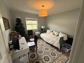 101 Sidonia Ave in Coral Gables, FL - Foto de edificio - Building Photo