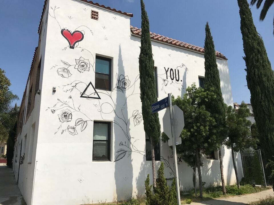 1102 Stone St in Los Angeles, CA - Building Photo