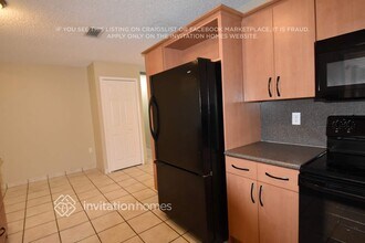 6341 Sedgewyck Cir W in Davie, FL - Building Photo - Building Photo