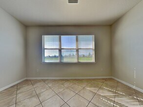 8214 Olive Brook Dr in Wesley Chapel, FL - Building Photo - Building Photo