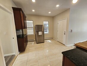 7 Davidson St in Clifton, NJ - Building Photo - Building Photo