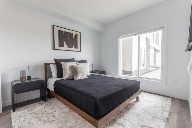 Rosenthal Flats in Edmonton, AB - Building Photo - Building Photo