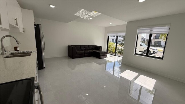 14571 SW 261st St in Homestead, FL - Building Photo - Building Photo