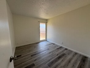 1226 Palekaiko St in Pearl City, HI - Foto de edificio - Building Photo