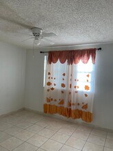 3900 NW 76th Ave in Sunrise, FL - Building Photo - Building Photo
