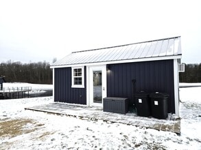 26598-M-140 M-140 in South Haven, MI - Building Photo - Building Photo