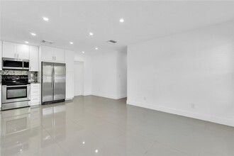 4740 NE 2nd Terrace in Pompano Beach, FL - Building Photo - Building Photo