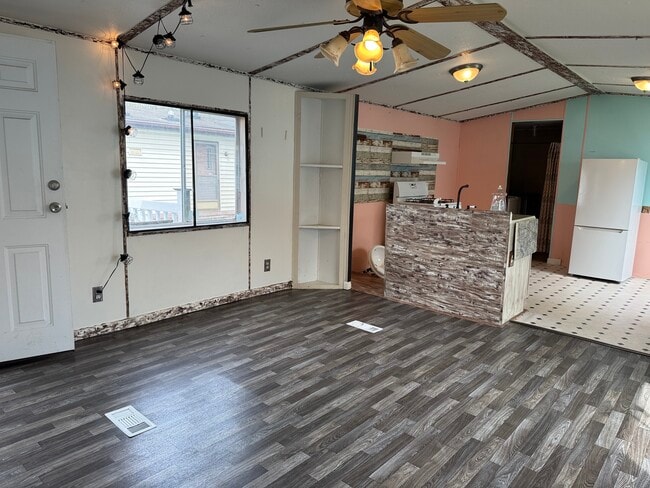 48592 Leafdale Ct in Shelby Township, MI - Building Photo - Building Photo