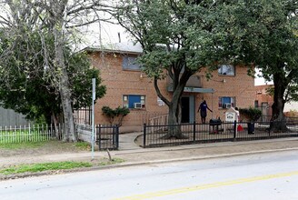 Bryan Ridge in Dallas, TX - Building Photo - Building Photo
