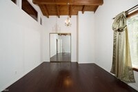 3358 Hamilton Way Los Angeles CA